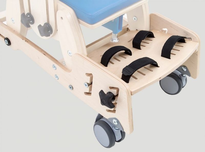baza-mobila-si-suport-pentru-picioare-cu-centure-de-siguranta-in-2-puncte-pentru-scaun-kidoo-1